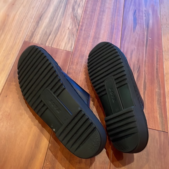 NAOT SLIP ON CLOGS - Picture 6 of 8